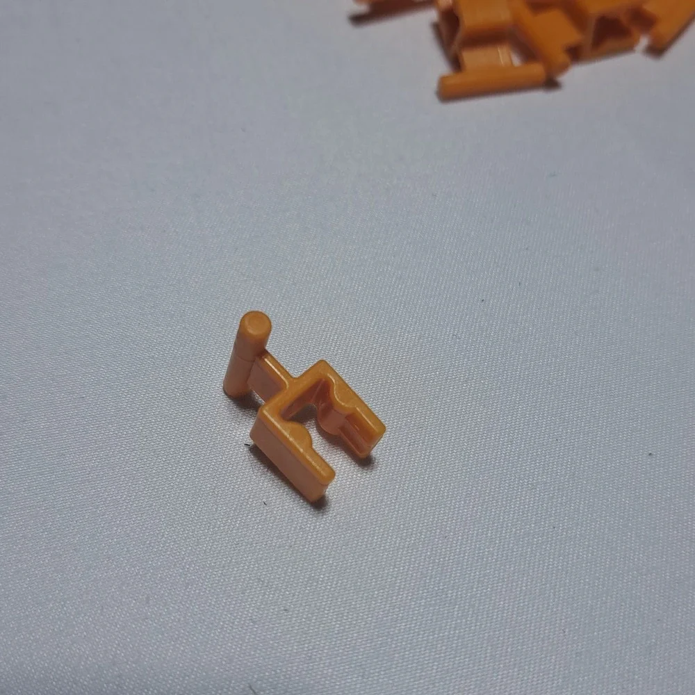 K'Nex Interlocking Orange Clip Lot of 37 Bulk Replacement‎ Building Parts STEM